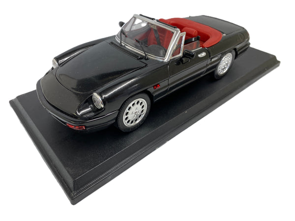 Alfa Romeo Spider Jouef 1/18 – Autos-Suggestions