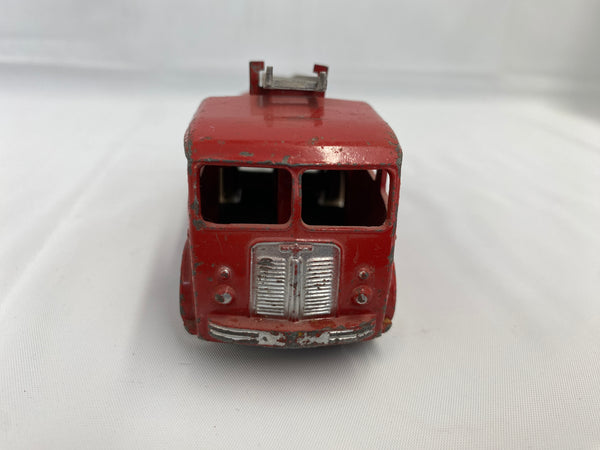 Camion Berliet Dinky Toys pompiers premiers secours n° 32 E - Collection