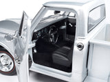 Chevrolet C-10 Stepside Pick Up 1968 Auto World 1/18