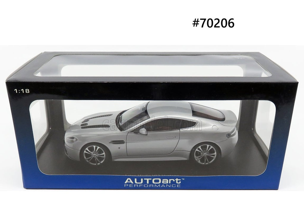 Aston Martin V12 Vantage 2010 AUTOart Performance 1/18