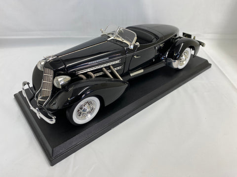 Auburn 851 Speedster 1935 ERTL American Muscle Millennium 1/18