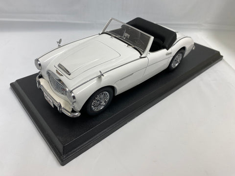 Austin Healey 3000 AUTOart 1/18