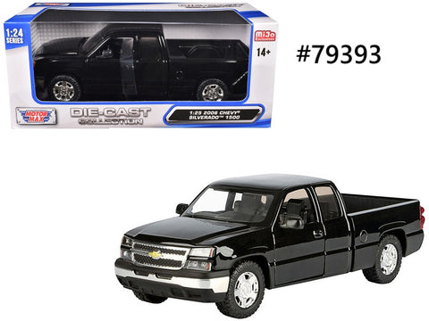 Chevrolet Silverado 1500 2006 Motor Max 1/25