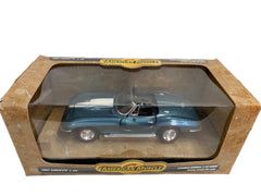 Chevrolet Corvette Stingray Convertible 1967 ERTL American Muscle 1/18