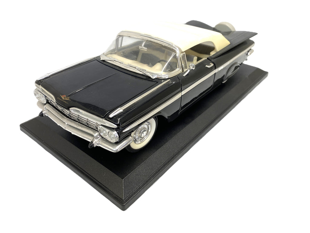 Chevrolet Impala Convertible 1959 Road Tough 1/18