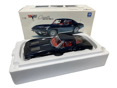 Chevrolet Corvette Coupe 1963 AUTOart Millennium 1/18