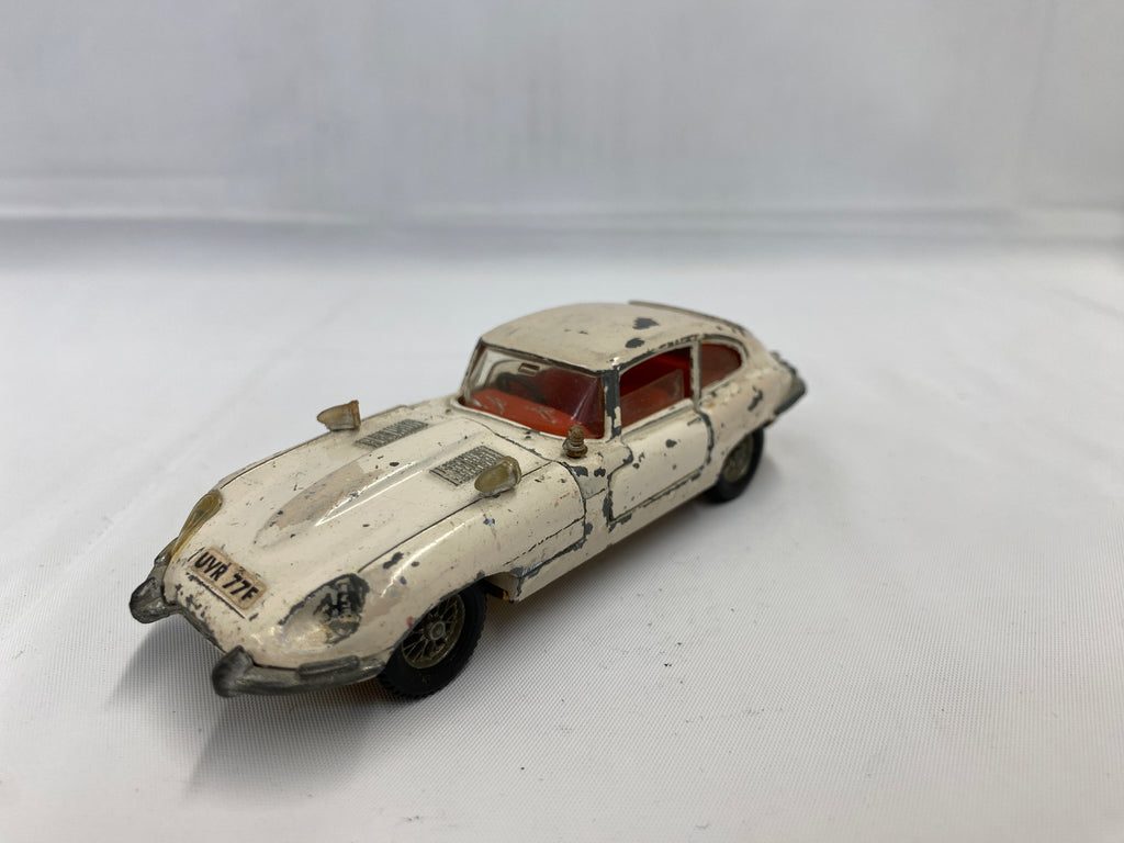 Jaguar E Type 2+2 Dinky 1/43