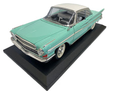 Desoto Adventurer 1961 Road Signature 1/18