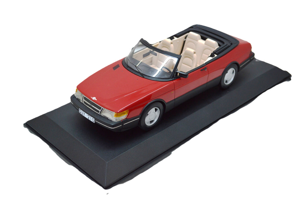 Saab 900S Cabrio Red 1987 NEO 1/18 (résine)