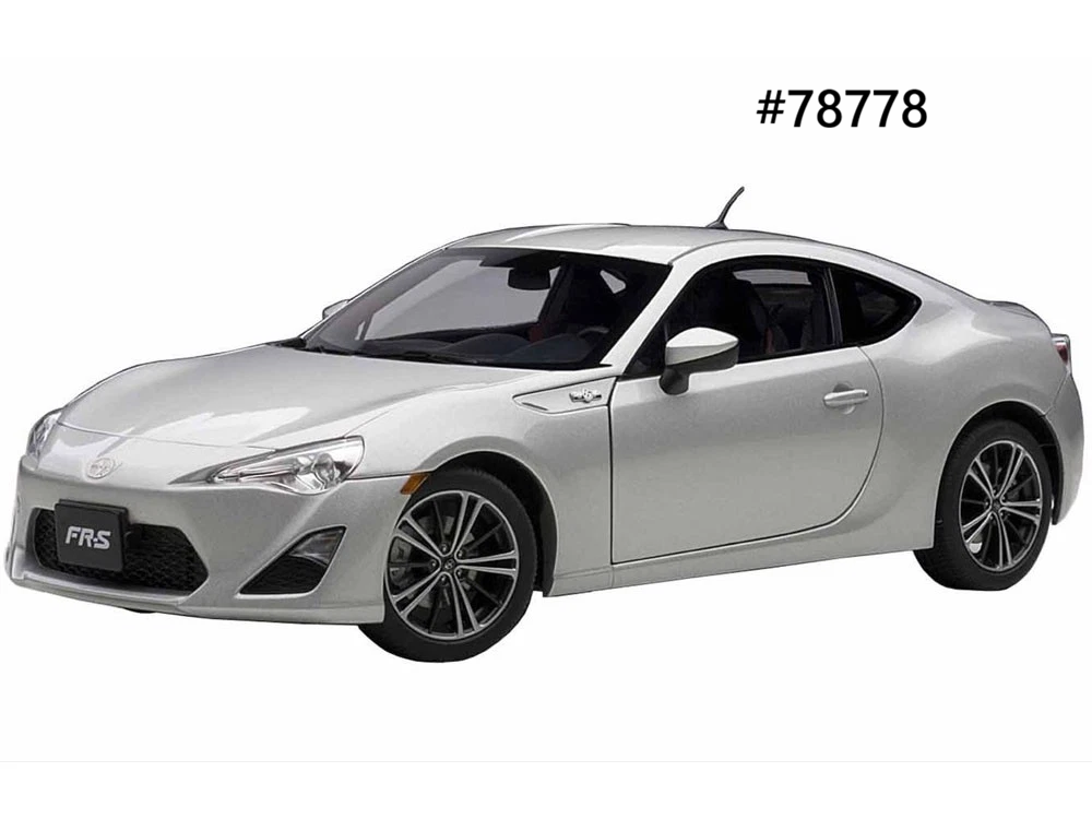 Scion FR-S (volant à gauche) AUTOart Performance 1/18