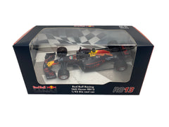 Aston Martin Red Bull Racing RB13 2017 TCC Global 1/43