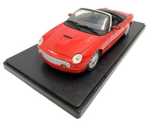 Ford Thunderbird 2000 Maisto 1/24