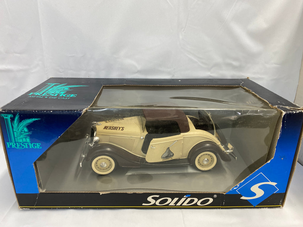 Ford Roadster 1934 Solido 1/18