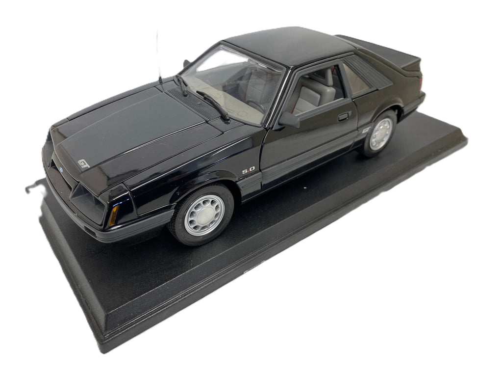 Ford Mustang GT 1985 GMP 1/18