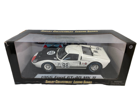 Ford GT-40 MK II 1966 Shelby Collectibles 1/18