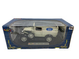 Ford Panel Delivery Truck 1931 Signature Models 1/18