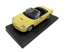 Ford Thunderbird Show Car Maisto 1/18