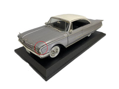 Ford Starliner 1960 ERTL American Muscle 1/18