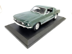 Ford Mustang GTA Fastback 1967 Maisto 1/18