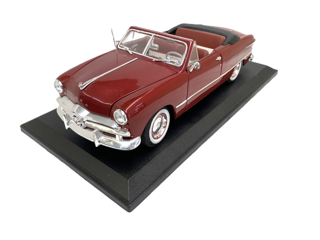 Ford Convertible 1949 Maisto 1/18
