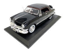 Ford Convertible 1950 Maisto 1/18