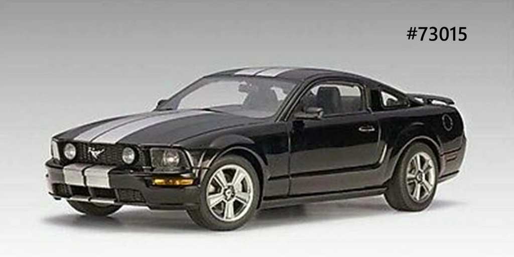 Ford Mustang GT Coupe 2005 AUTOart Performance 1/18