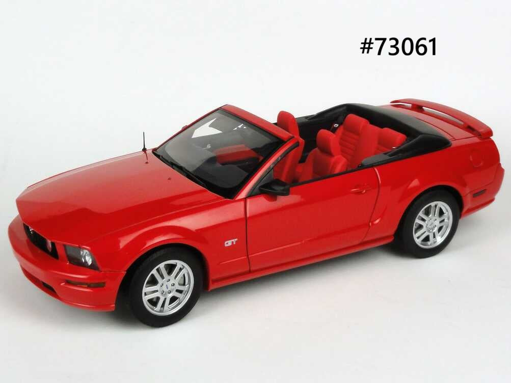 Ford Mustang GT Convertible 2006 AUTOart Performance 1/18