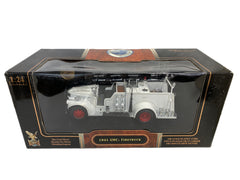 GMC 1941 Fire Truck Road Signature Signature Series  1/24