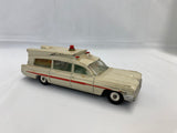 Pontiac Superior Crtiterion Ambulance Dinky 1/43