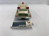 Pontiac Superior Crtiterion Ambulance Dinky 1/43