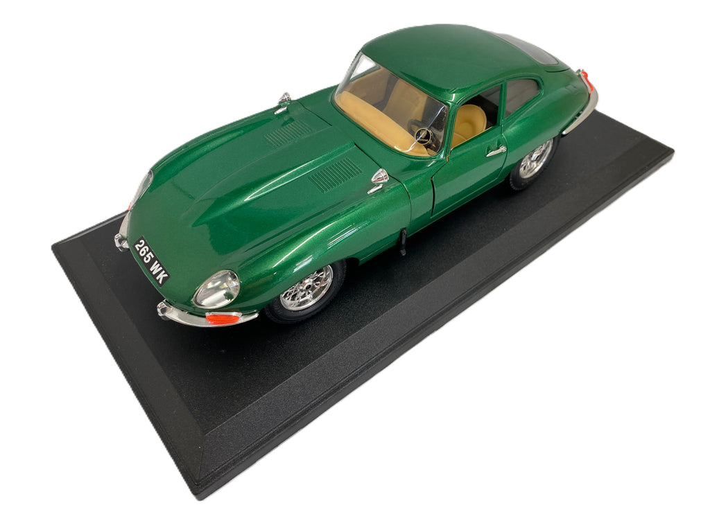 Jaguar Type-E Coupe Burago 1/18