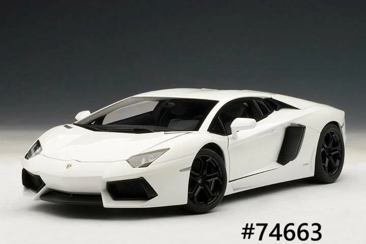 Lamborghini Aventador LP700-4 AUTOart Signature 1/18