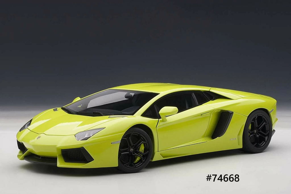 Lamborghini Aventador LP700-4 AUTOart Signature 1/18