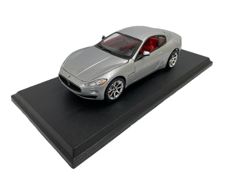 Maserati Gran Turismo Burago 1/24