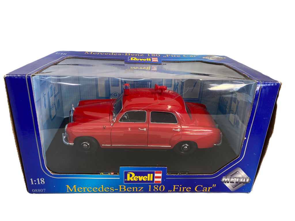 Mercedes 180 Pompier Revell 1/18