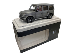 Mercedes-Benz G Class Wagon V8 Minichamps 1/18