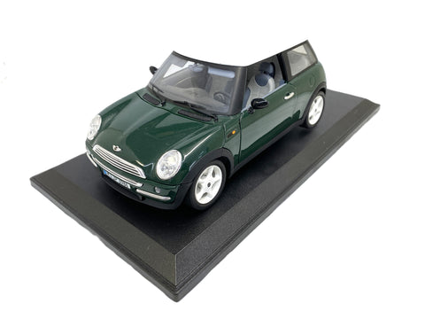 Mini Cooper 2000 Burago 1/18