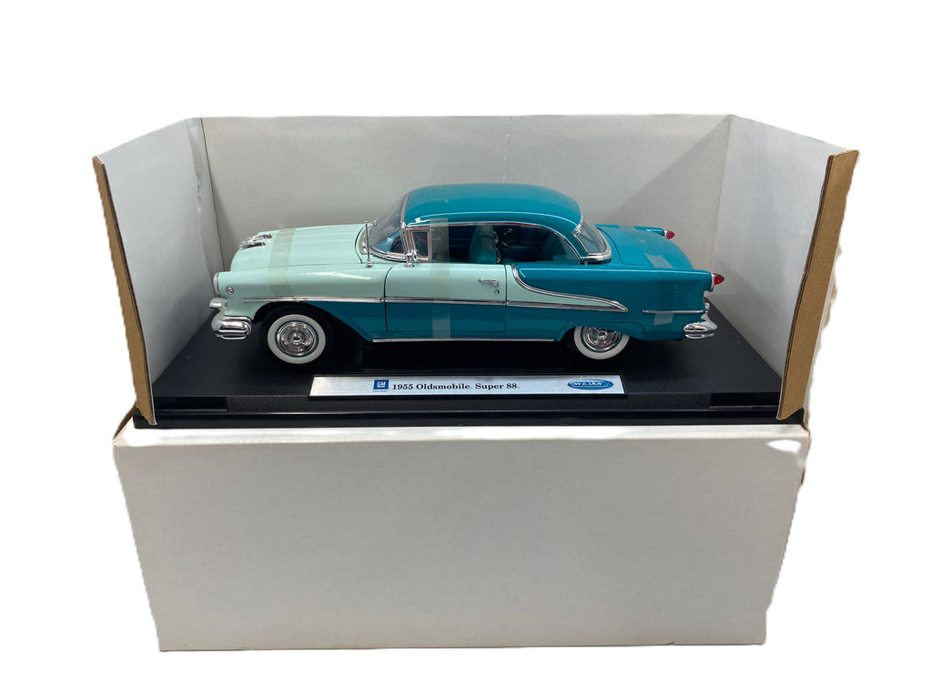 Oldsmobile Super 88 Hardtop 1955 welly 1/18