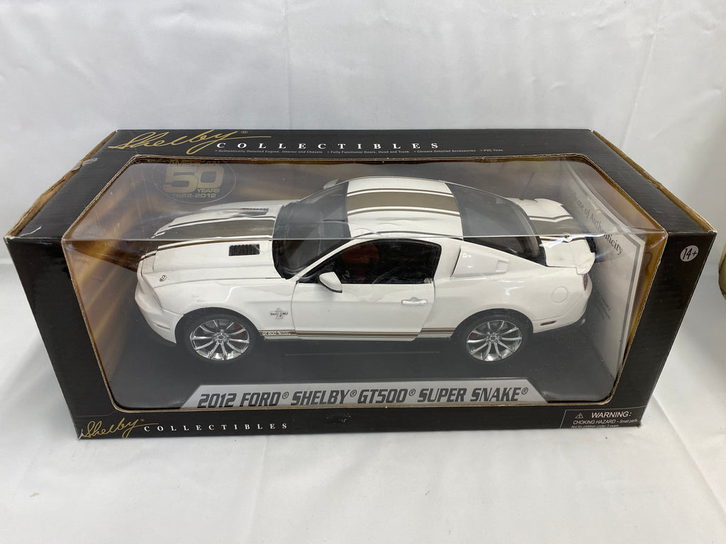 Shelby GT500 Super Snake 2012 Shelby Collectibles 1/18