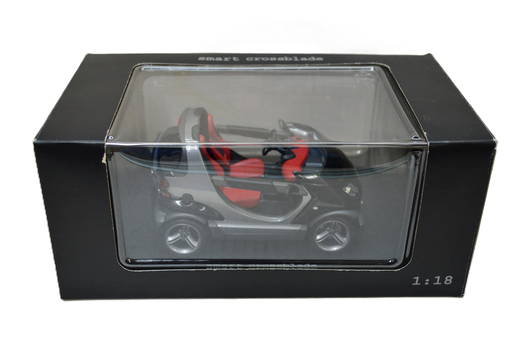 Smart Crossblade Kyosho 1/18