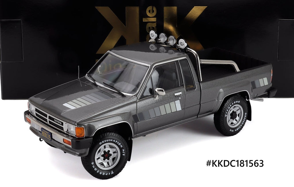 Toyota Hilux SR5 Xtra Cab 4x4 1985 KK Scale 1/18