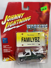 Ford F450 Tow Truck 1999 Working Trucks & VUS Class Johnny Lightning 1/64