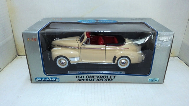 Chevrolet Deluxe Convertible 1941 Welly 1/18